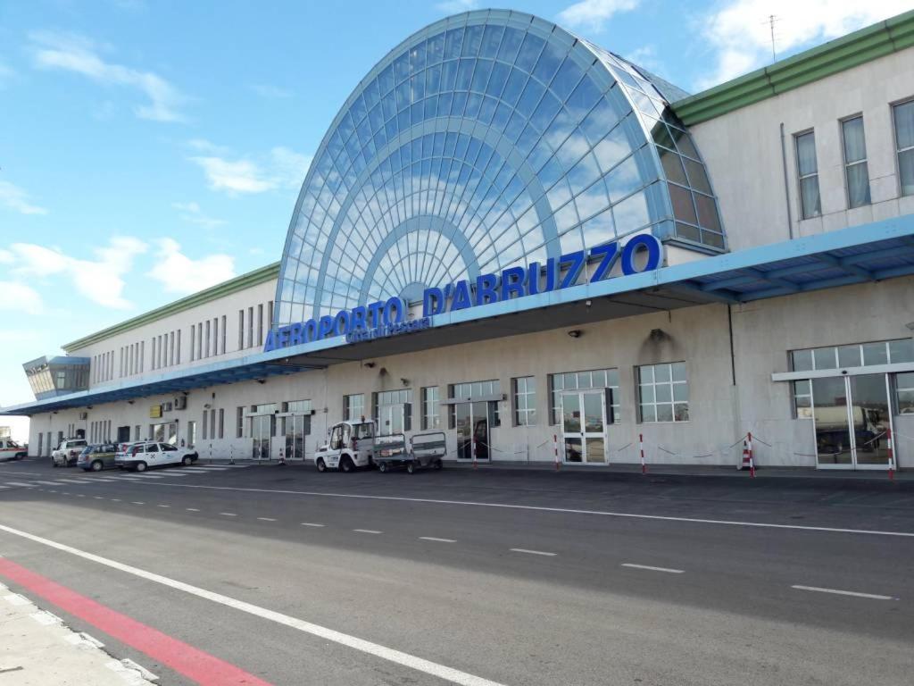 Homeaway Pescara Airport San Giovanni Teatino Esterno foto
